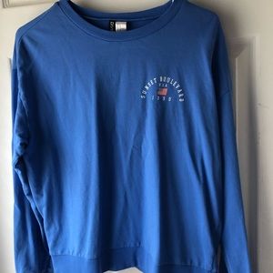 Long sleeve blue tee